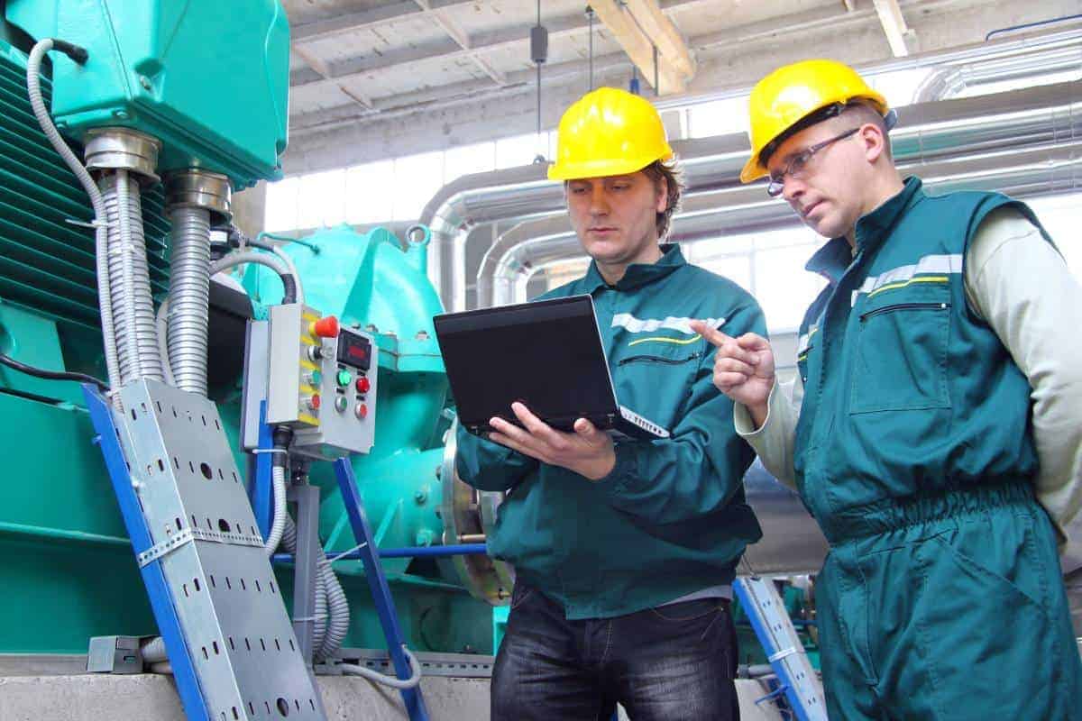 Portland tech support Expert Working in Manufacturing Plant
